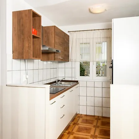 Emina Apartamento Vodice