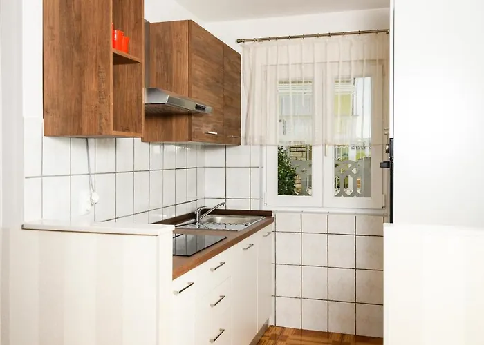 Emina Apartamento Vodice